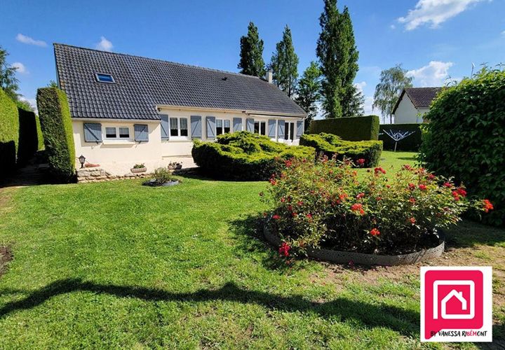 Villa i Chateaudun, Eure-et-Loir, Chateaudun - € 275.000 | Ref: 418376VRIB - foto 1