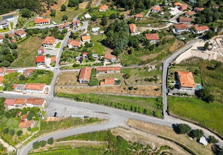 Helårsgrund i Barcelos, Braga, Barcelos - € 110.000 | Ref: C0257-01334 - foto 1