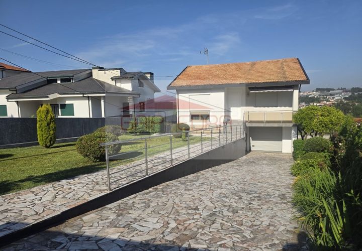 Villa i Lourosa, Aveiro, Lourosa - € 360.000 | Ref: 251015 - foto 1