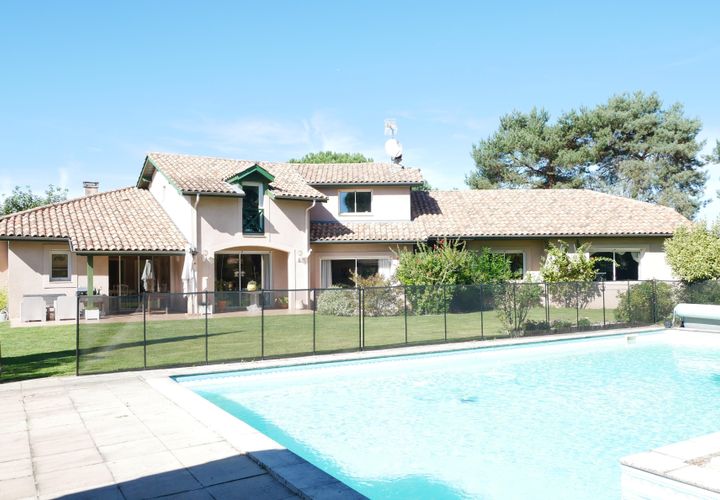 Villa a Marmande, Lot-et-Garonne, Marmande - € 492.000 | Ref: 1-25-10-64 - foto 1
