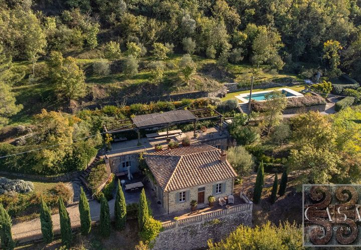 Villa en Cortona, Arezzo, Cortona - € 1.850.000 | Ref: v62362-x - photo 1