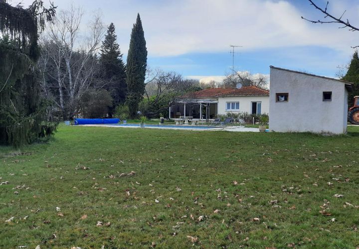 Villa i Mirambeau, Charente-Maritime, Mirambeau - € 232.900 | Ref: 425535ISI - foto 1