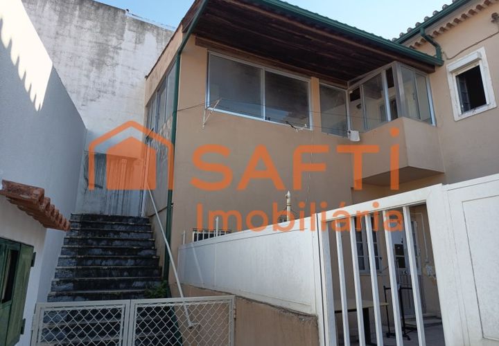 Rækkehus i Torres Novas, Santarem, Torres Novas - € 260.000 | Ref: SAFTI:007309 - foto 1