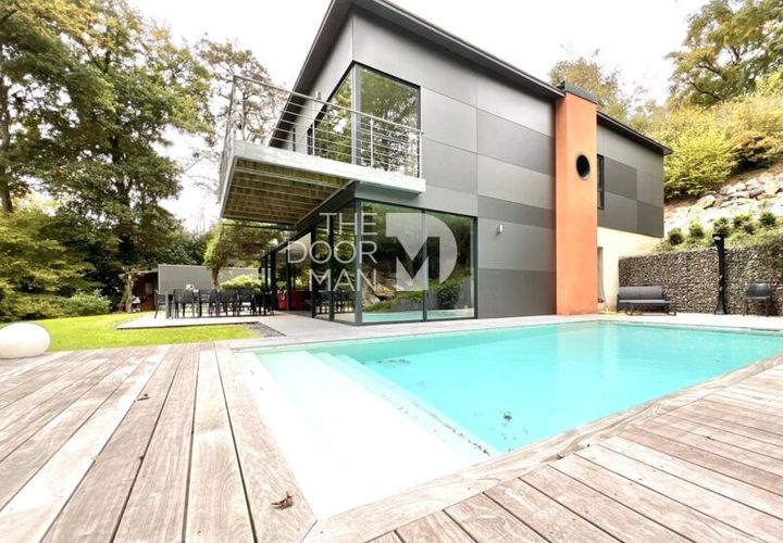 Villa i Laval, Mayenne, Laval - € 599 900 | Ref: 9009 - foto 1