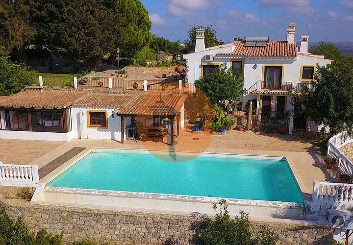 Villa a Estoi, Faro, Estoi - € 1.200.000 | Ref: SU-CS-MI-93809 - foto 1