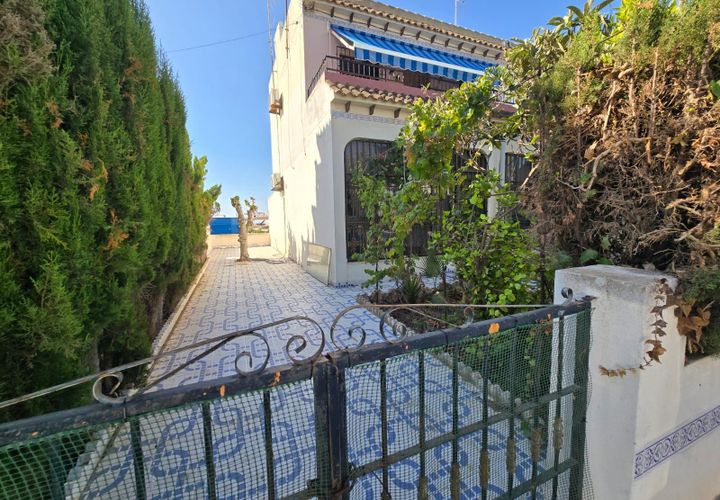 Bungalou a Torrevieja, Alicante, Torrevieja - € 159.000 | Ref: AD2-1855/4147 - foto 1