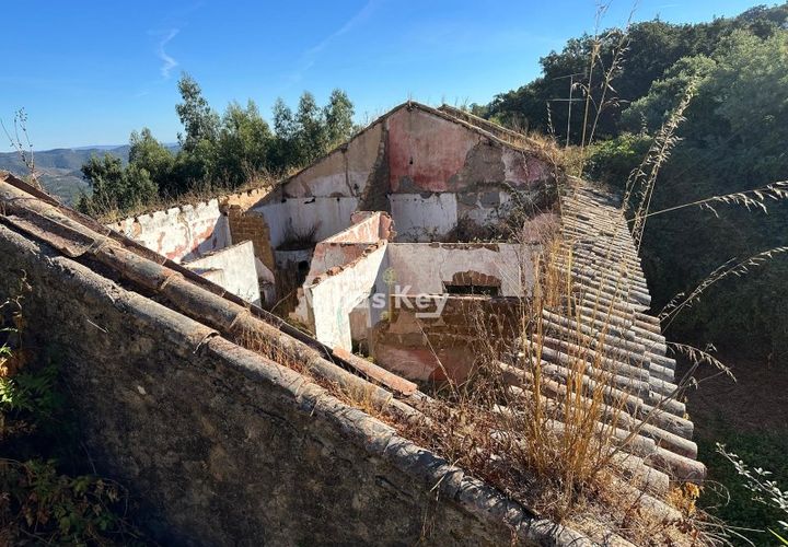 Ruinere i Monchique, Faro, Monchique - € 320.000 | Ref: V1035 - foto 1