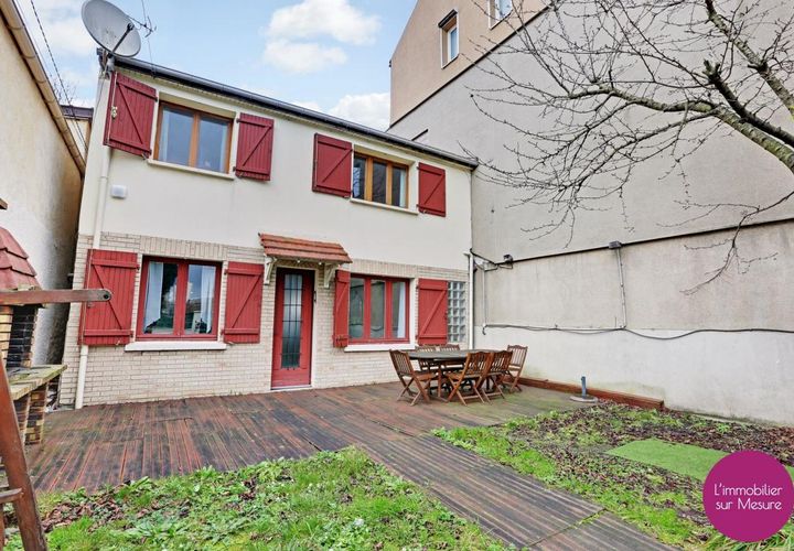 Villa a Noisy-le-Sec, Seine-Saint-Denis, Noisy-le-Sec - € 395.000 | Ref: 6HTN-XY0-6MA - foto 1