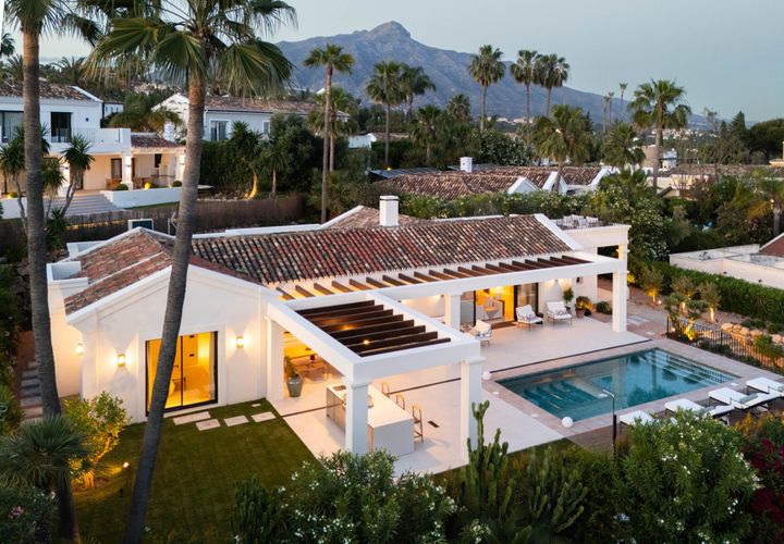 Villa i Marbella, Malaga, Marbella - € 3.950.000 | Ref: 27112421-01/6833 - foto 1