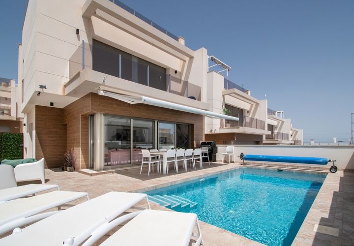 Villa i Orihuela Costa, Alicante, Orihuela Costa - € 560.000 | Ref: 741514 - foto 1