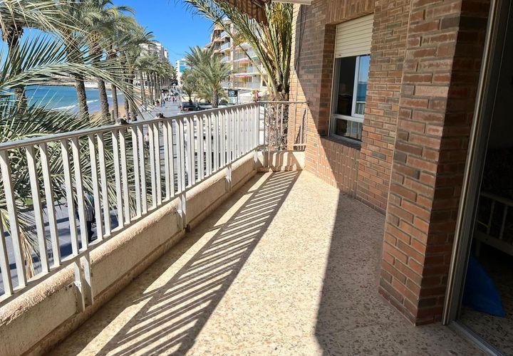 Lejlighed i Torrevieja, Alicante, Torrevieja - € 425.000 | Ref: 740975 - foto 1