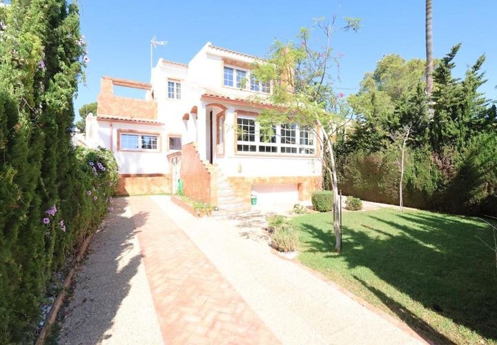 Villa i Orihuela Costa, Alicante, Orihuela Costa - € 699 000 | Ref: 740672 - foto 1