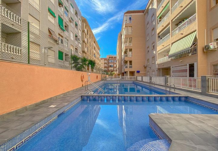 Penthouse i Torrevieja, Alicante, Torrevieja - € 157.000 | Ref: 740627 - foto 1
