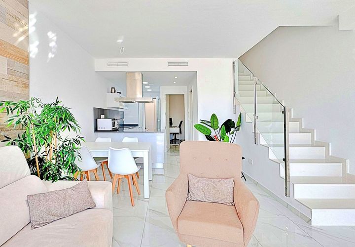 Byhus i Torrevieja, Alicante, Torrevieja - € 326.000 | Ref: 743306 - foto 1