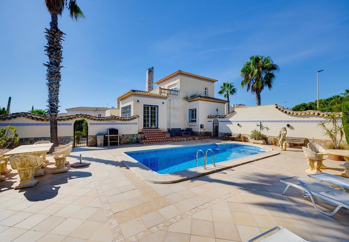 Villa i Orihuela Costa, Alicante, Orihuela Costa - € 550.000 | Ref: 745309 - foto 1