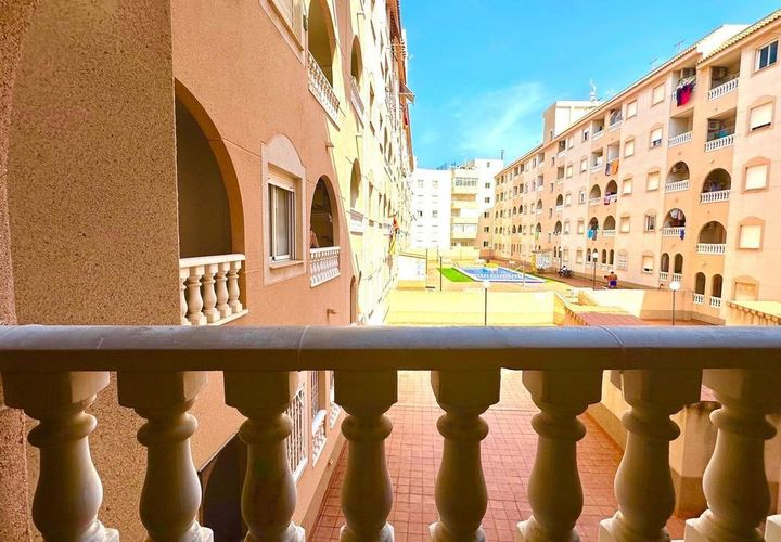 Leilighet i Torrevieja, Alicante, Torrevieja - € 129 900 | Ref: 742389 - foto 1