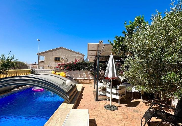Villa i Orihuela Costa, Alicante, Orihuela Costa - € 399.900 | Ref: 740712 - foto 1