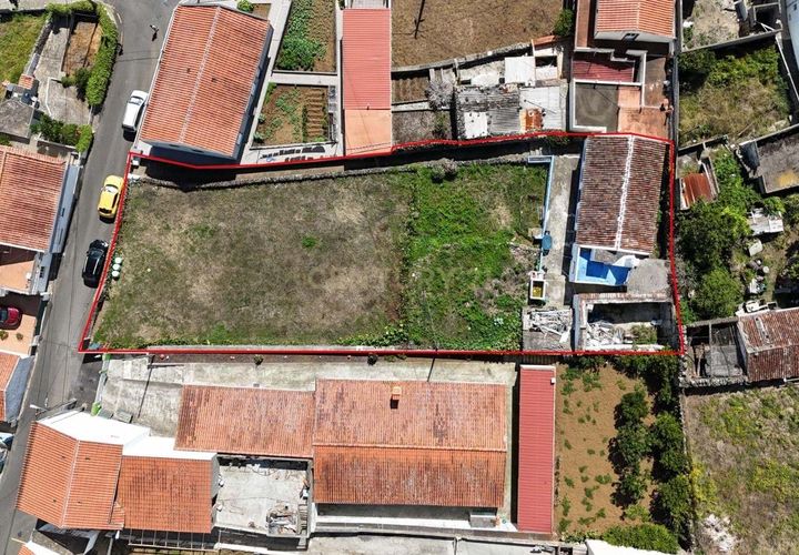 Villa i Angra do Heroismo, Terceira, Angra do Heroismo - € 140.000 | Ref: C0423-00624 - foto 1