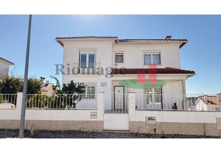 Villa a Rio Maior, Santarem, Rio Maior - € 380.000 | Ref: 248.25 - foto 1