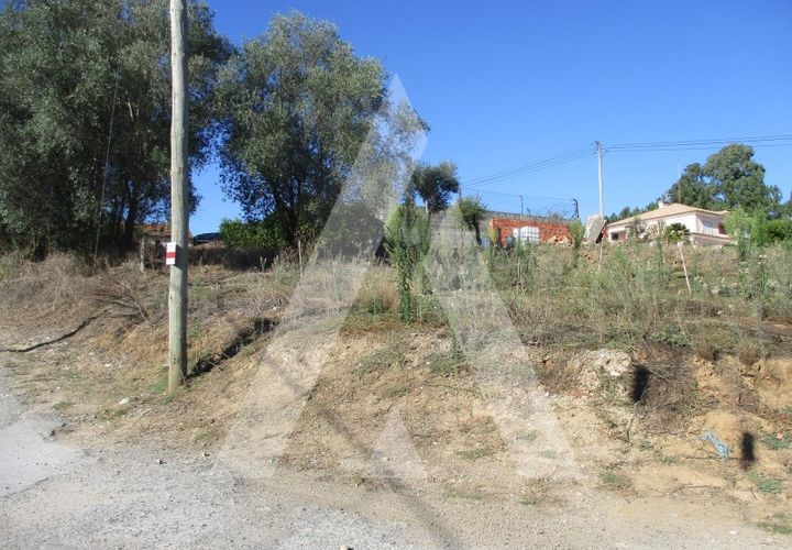 Helårsgrund i Oia, Aveiro, Oia - € 15.000 | Ref: 1051359/25 OB - foto 1