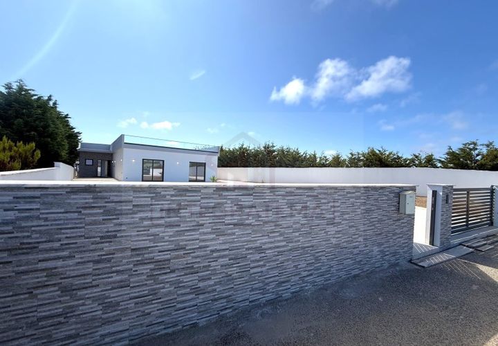 Villa i Santo Onofre e Serra do Bouro, Leiria, Santo Onofre e Serra do Bouro - € 750.000 | Ref: IRV2548 - foto 1
