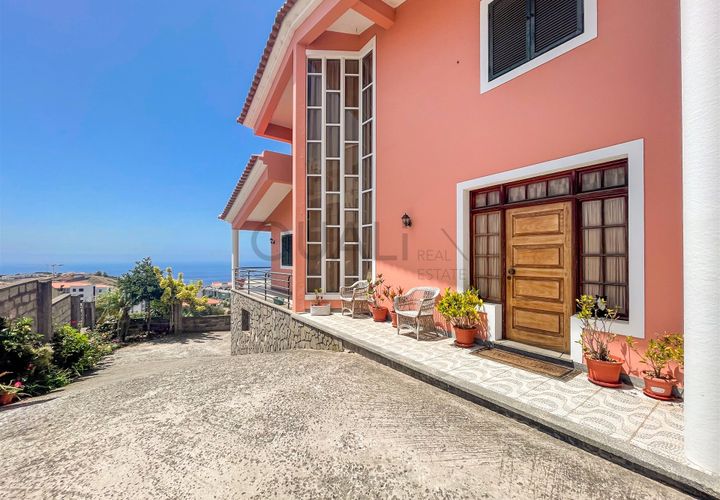 Villa i Funchal, Madeira, Funchal - € 950.000 | Ref: Q2595 - foto 1