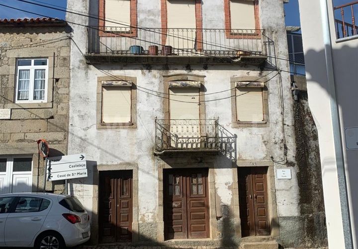 Landsbyhus i Fundao, Castelo Branco, Fundao - € 20.000 | Ref: 255250189 - foto 1