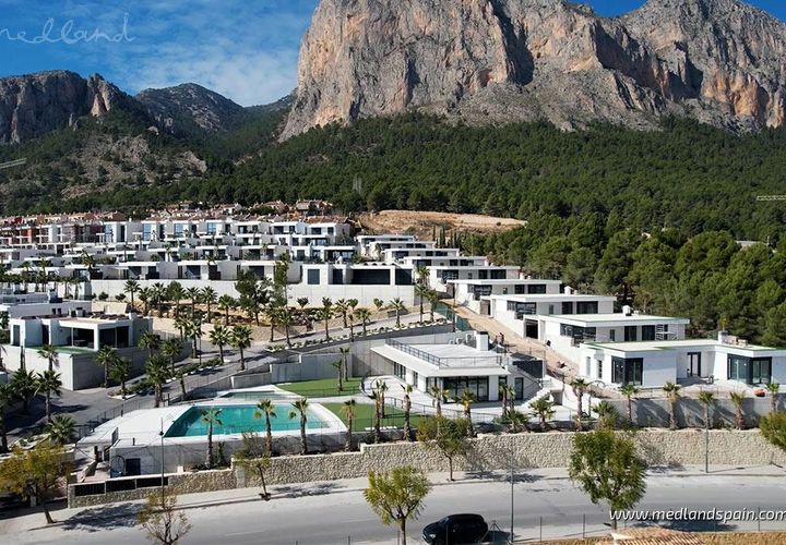Villa i Polop, Alicante, Polop - € 470.000 | Ref: N-7046716 - foto 1