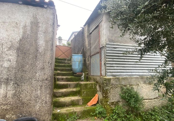 Helårsgrund i Covilha, Castelo Branco, Covilha - € 37.500 | Ref: C0473-00256 - foto 1