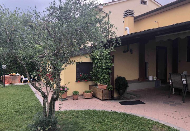 Villa i Montale, Pistoia, Montale - € 460.000 | Ref: a4948rv2502145a - foto 1