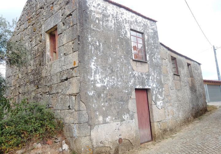 Villa i Seia, Guarda, Seia - € 26.000 | Ref: 382250113 - foto 1