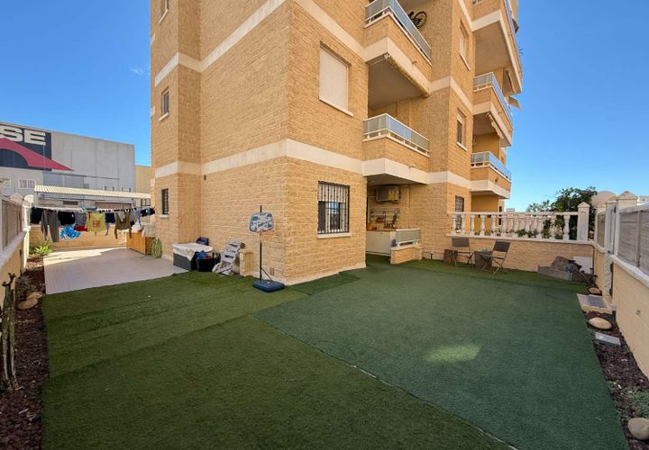 Lejlighed i Torrevieja, Alicante, Torrevieja - € 165.000 | Ref: B-3439 - foto 1