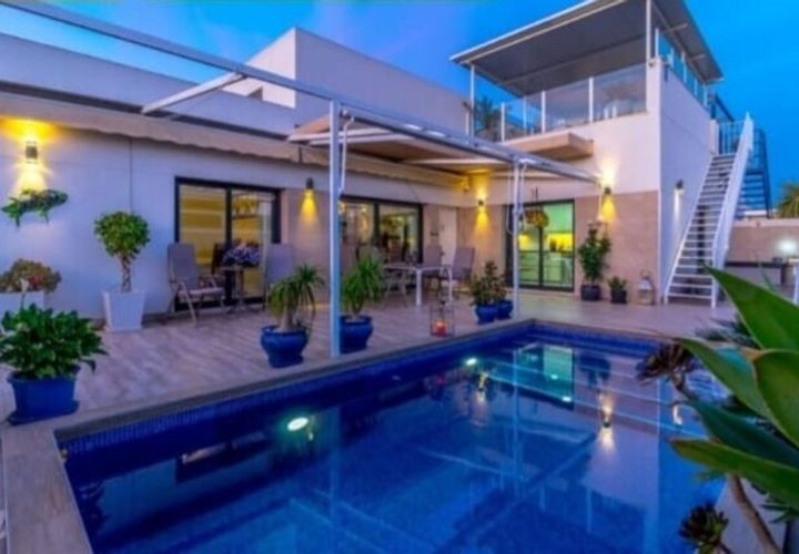 Villa i Daya Nueva, Alicante, Daya Nueva - € 373.200 | Ref: MLSC6567659 - foto 1
