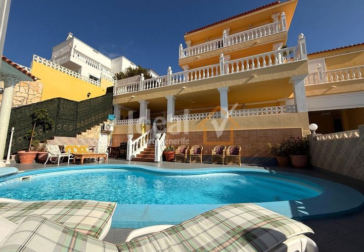 Villa a Torviscas, Tenerife, Torviscas - € 1.990.000 | Ref: 934-V6-J - foto 1