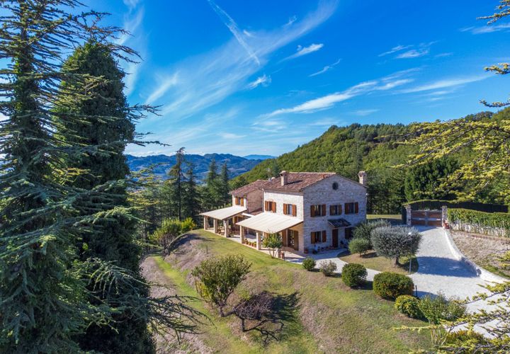 Landejendom i Fermignano, Pesaro and Urbino, Fermignano - € 1.190.000 | Ref: CBI160-2553-142 - foto 1