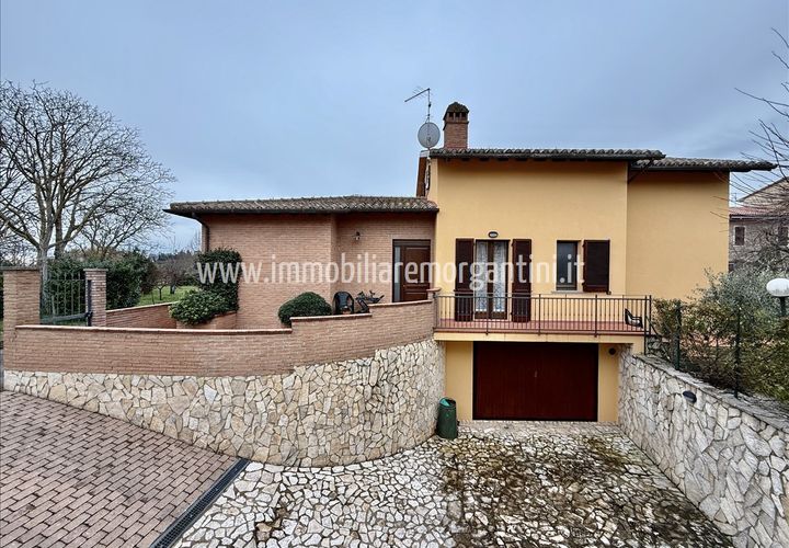 Villa a Sarteano, Siena, Sarteano - € 390.000 | Ref: TLVL33 - foto 1