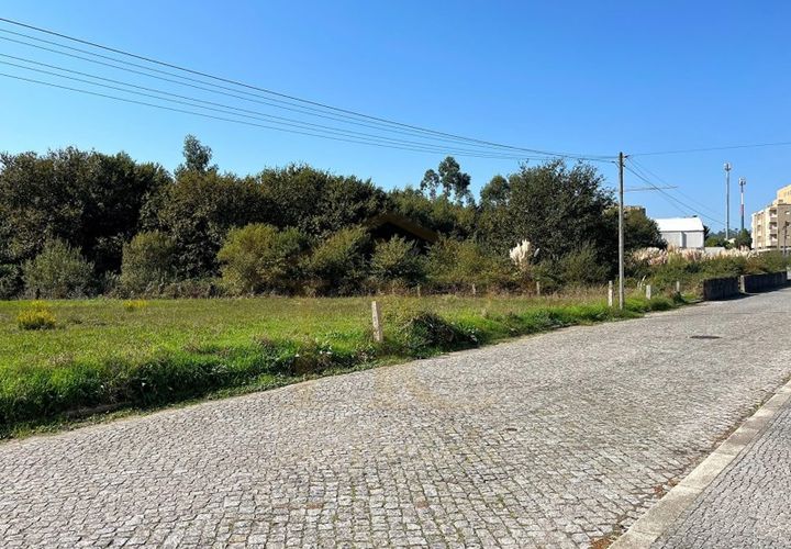 Helårsgrund i Maia, Porto, Maia - € 130.000 | Ref: HC0725 - foto 1