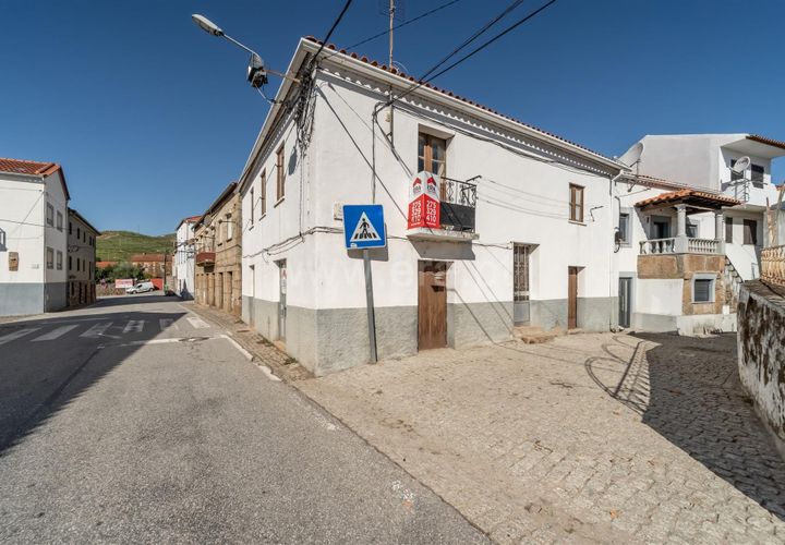 Landsbyhus i Guarda, Guarda, Guarda - € 90.000 | Ref: 111250188 - foto 1