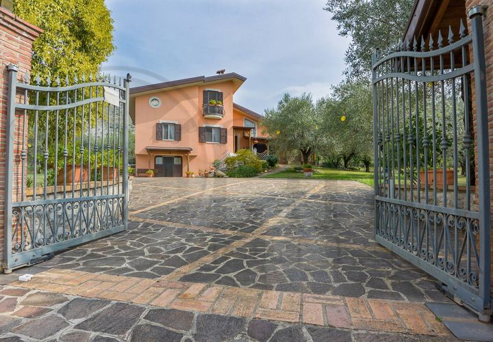 Villa a Maenza, Latina, Maenza - € 289.000 | Ref: AC99-149-966 - foto 1