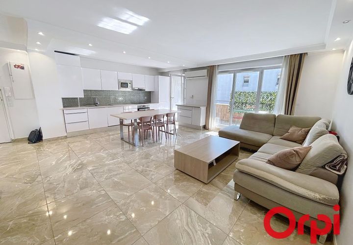 Leilighet i Marseille, Bouches-du-Rhone, Marseille - € 219 000 | Ref: 4S59-I64-PER - foto 1