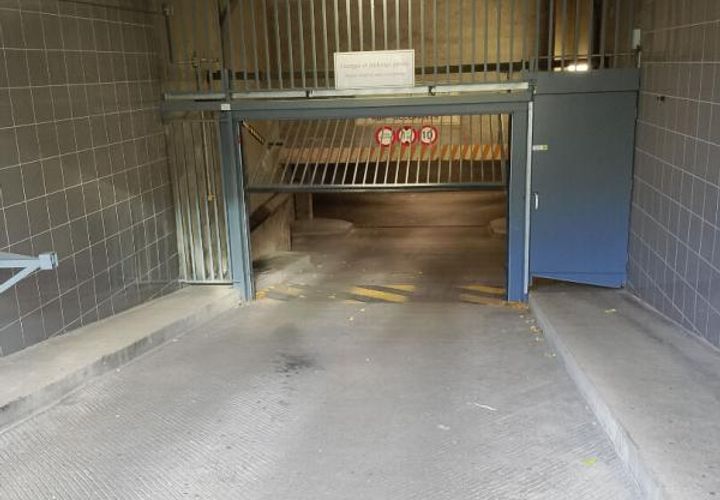 Parkeringsplads i Rennes, Ille-et-Vilaine, Rennes - € 34.500 | Ref: 425643SKAS - foto 1