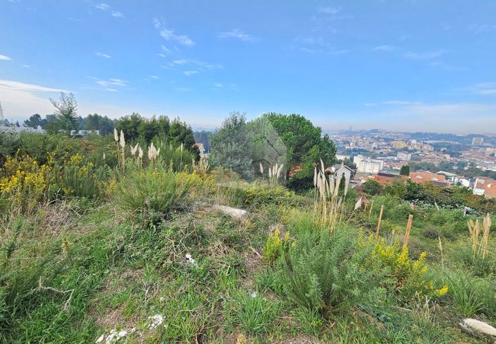 Helårsgrund i Rio Tinto, Porto, Rio Tinto - € 130.000 | Ref: TRZ_LG_826 - foto 1