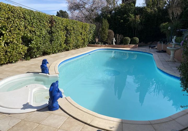 Villa i Auriol, Bouches-du-Rhone, Auriol - € 690.000 | Ref: 82230776 - foto 1