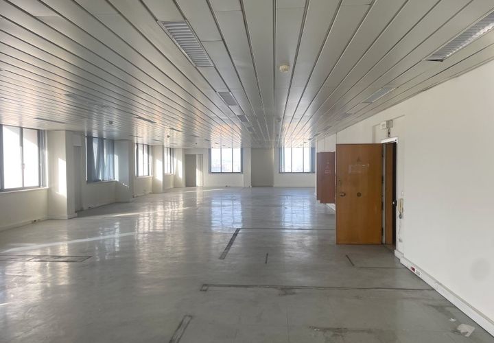 Erhvervsejendom i Sacavem, Lisbon, Sacavem - € 460.200 | Ref: 11_6A - foto 1