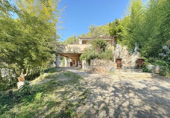Villa i Cheval-Blanc, Vaucluse, Cheval-Blanc - € 590.000 | Ref: 251023-105139 - foto 1