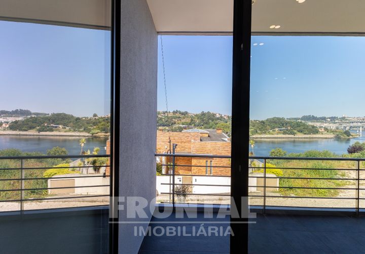 Villa i Gondomar, Porto, Gondomar - € 798.000 | Ref: FPS-30530 - foto 1