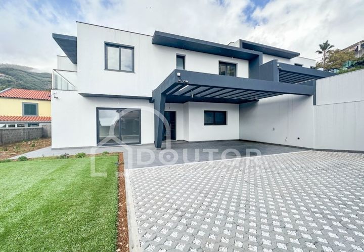 Villa i Sao Roque, Madeira, Sao Roque - € 800.000 | Ref: DR424 - foto 1