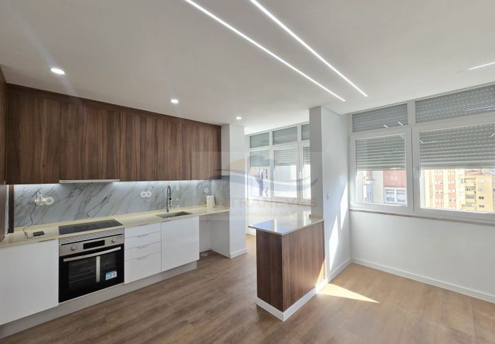 Lejlighed i Amadora, Lisbon, Amadora - € 289.000 | Ref: AP3773 - foto 1