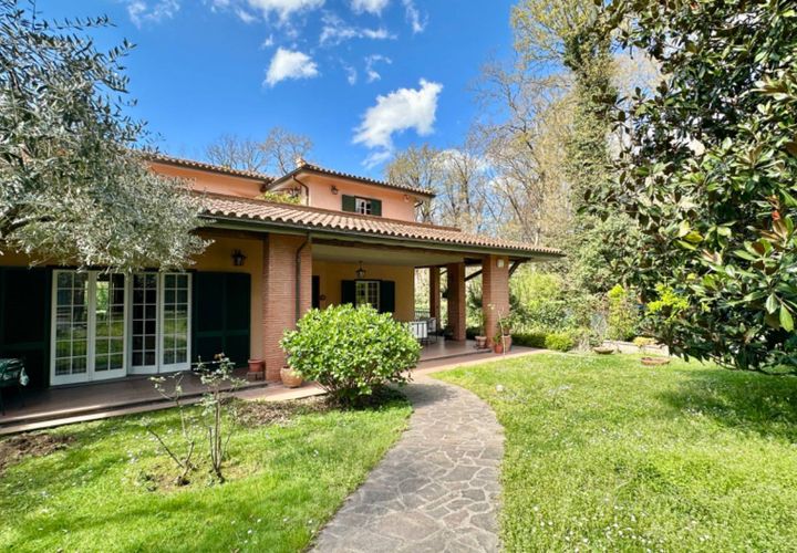 Villa a Rome, Rome, Rome - € 890.000 | Ref: CBI075-681-129818 - foto 1