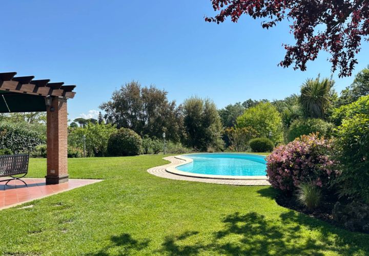 Villa a Rome, Rome, Rome - € 820.000 | Ref: CBI075-681-129820 - foto 1